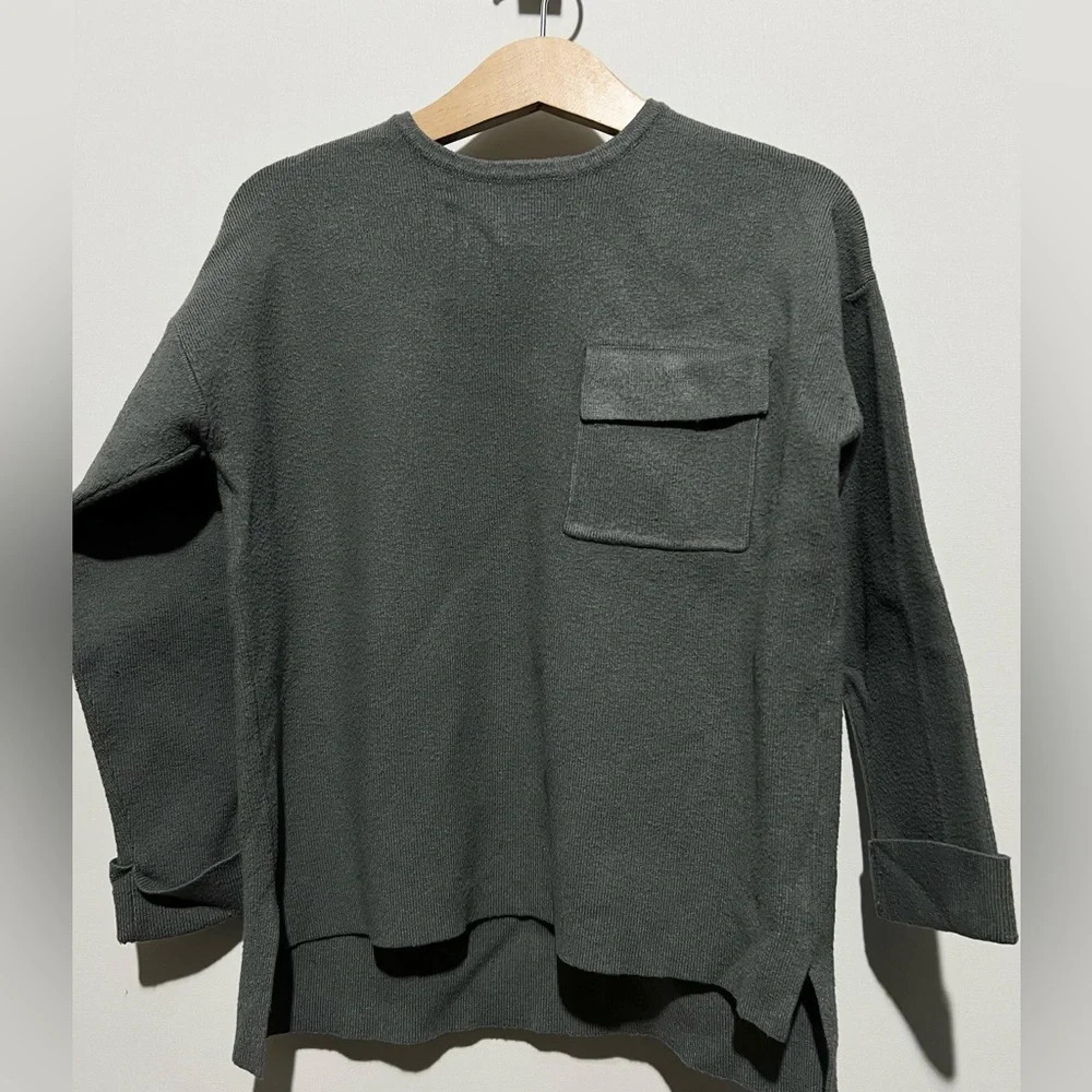 Zara Girls Sweatshirt size small 6-7